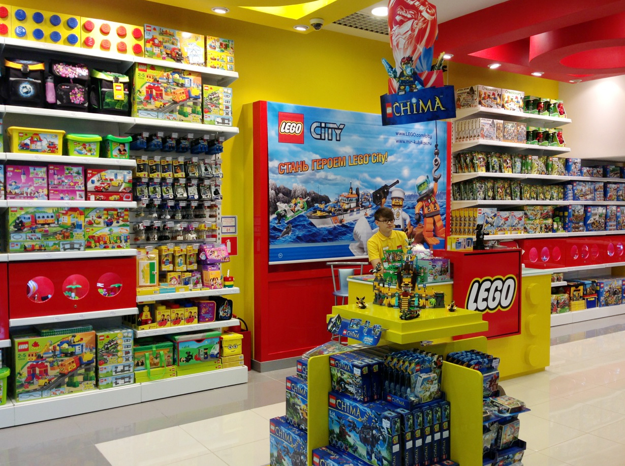 Второй магазин LEGO открылся в Челябинске