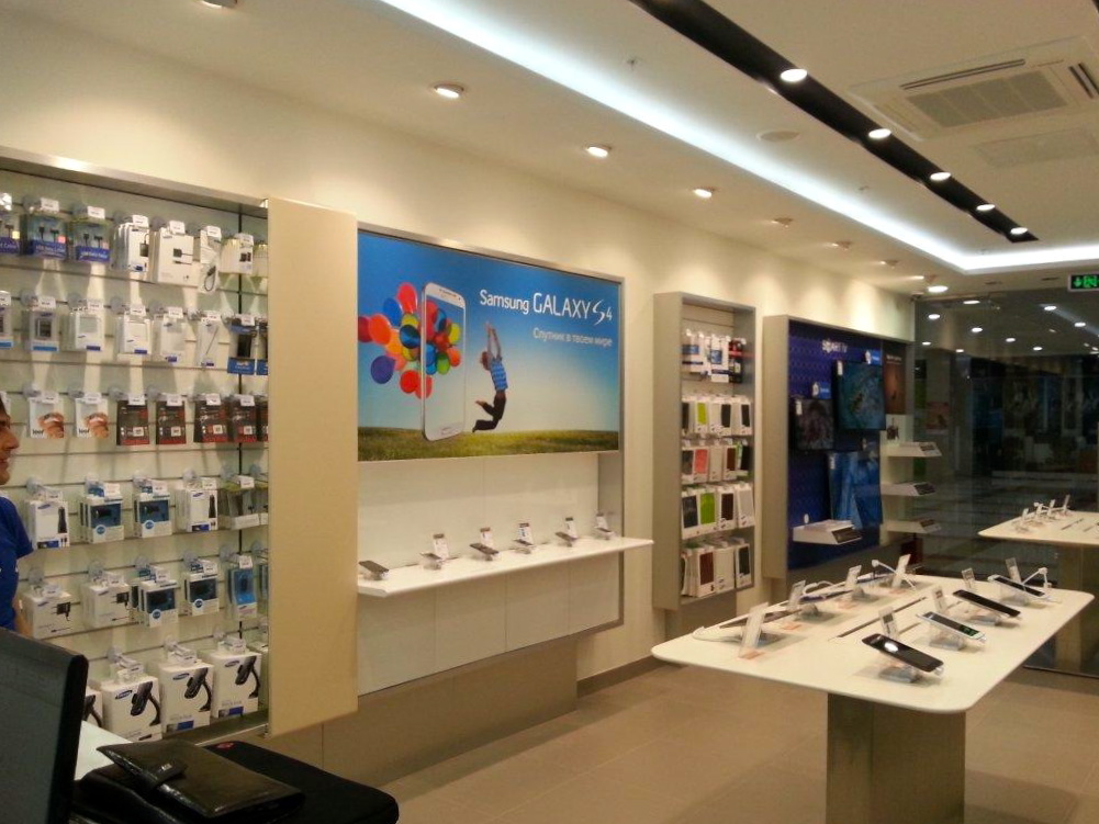 Первый магазин Samsung в Иркутске