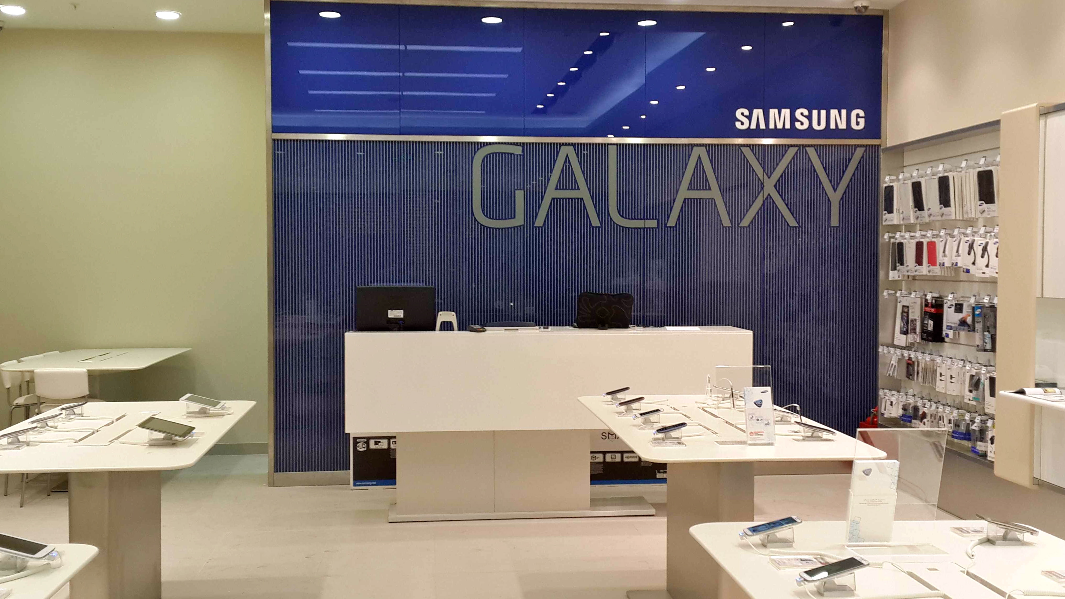 Inventive Retail Group открыла новый фирменный магазин Samsung в Волгограде